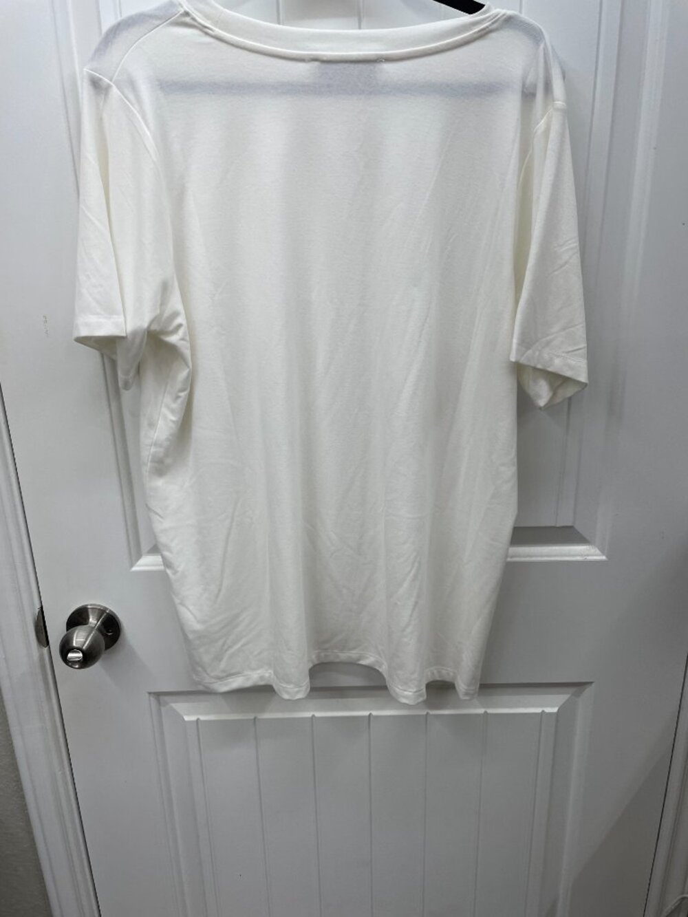Zenana Outfitters Women’s Ivory Crew Neck Short Sleeve Basic Tee Plus 2X NEW - Picture 5 of 5